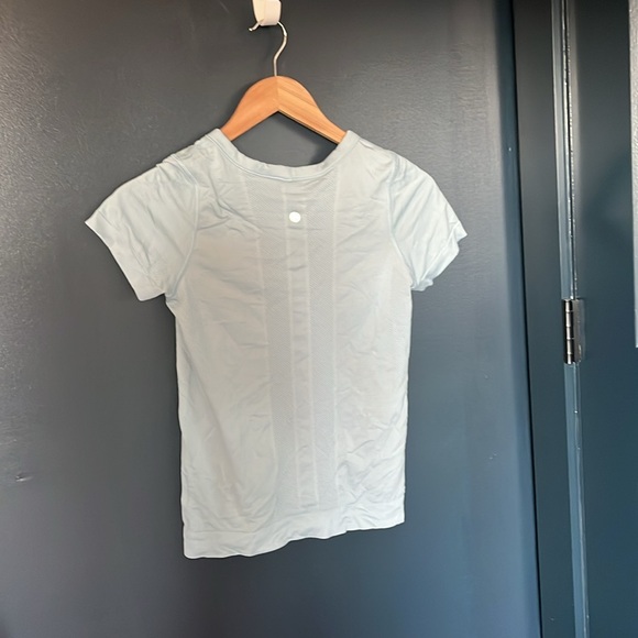 Lululemon Pale Blue Swiftly Tech - Picture 2 of 4